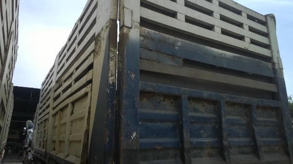 กระบะดั้ม..ครบชุด(ยกเว้นเกียร์ฝาก) ยาว6.00ม. คัสซีกว้าง85ซม.กำลังจะยกลง... กระบะดั้ม..ครบชุด(ยกเว้นเกียร์ฝาก) ยาว6.00ม. คัสซีกว้าง85ซม.กำลังจะยกลง...