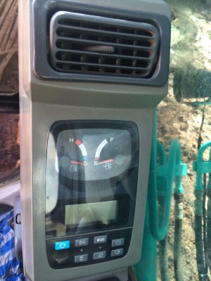 ต้องการขาย ! รถแบคโฮ  รุ่น kobelco SK200-6