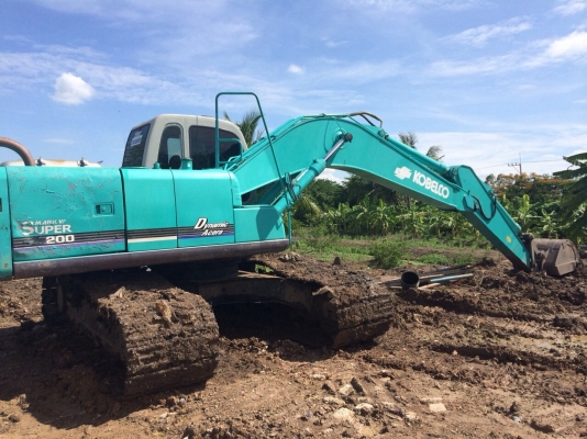 ต้องการขาย ! รถแบคโฮ  รุ่น kobelco SK200-6