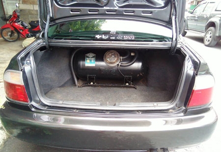 Honda accord ไฟท้าย 2 ก้อน ปี 97 ตัวท๊อป เครื่อง 2.2 Vtec เกียร์ออโต้ airbag abs ดิสก์เบรค 4 ล้อ กระจกไฟฟ้า ปรับและพับไฟฟ้า มีม่านหลัง ภายในเรียบร้อย แอร์หนาว สีสวยเต็ม แม็กซ์ 16 เอกสารพร้อมโอน