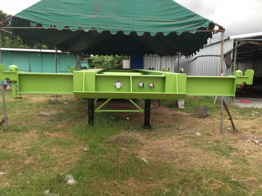 รถกึ่งพ่วงก้างปลา 40 ฟุต 3 เพลา