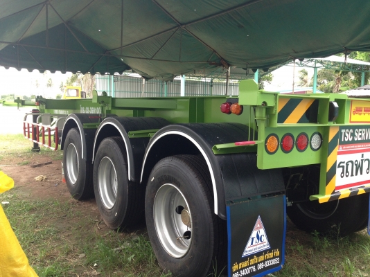 รถกึ่งพ่วงก้างปลา 40 ฟุต 3 เพลา รถกึ่งพ่วงก้างปลา 40 ฟุต 3 เพลา