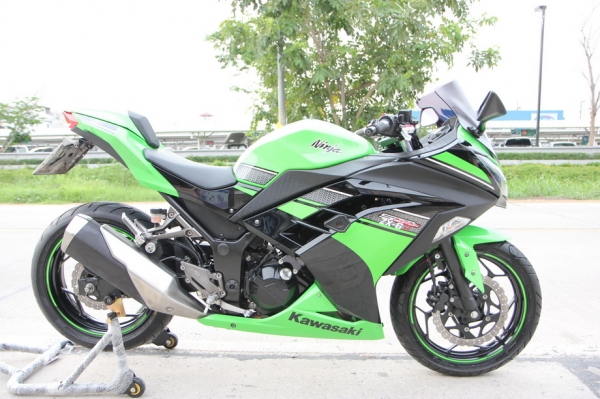 ขาย Kawasaki ninja250 ปี 2012 แต่งนิดหน่อย ทะเบียนพร้อมโอน เครื่องดี สวยมากๆ