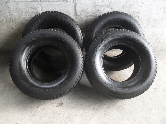 ยาง BFGoodrich 255/70R15 ปี3508 สวยๆ 4 เส้น ราคา 2500 บาท