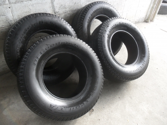 ยาง BFGoodrich 255/70R15 ปี3508 สวยๆ 4 เส้น ราคา 2500 บาท