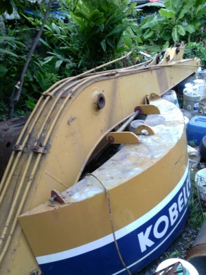 บูมอาม+เวตถ่วงหลัง..ยาว 12 ม.ของนอกมายืด สวยมากของ120...ครบชุด(ยกเว้นกระบอกยก)ขายถูกๆ....