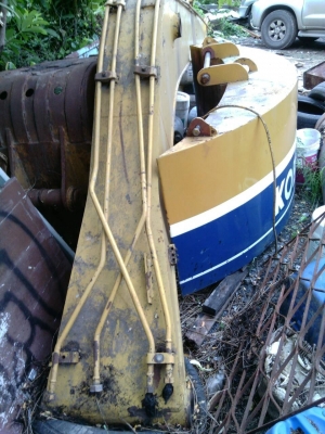 บูมอาม+เวตถ่วงหลัง..ยาว 12 ม.ของนอกมายืด สวยมากของ120...ครบชุด(ยกเว้นกระบอกยก)ขายถูกๆ....