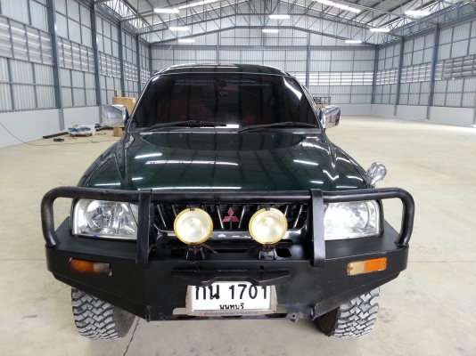 ขาย Strada Grandis 4 ประตู 4WD