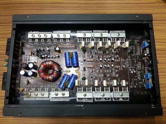 แอมป์ 2 แชลแนล Rockfood