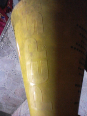 จา่นสังกะสี แก้วเครื่องดื่ม และ งานไม้เก่าๆ