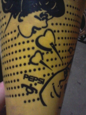 จา่นสังกะสี แก้วเครื่องดื่ม และ งานไม้เก่าๆ