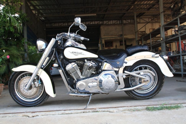 ขาย STEED 600 แต่งแนว Fatboy ทะเบียนแท้ โอนส่ง 122000