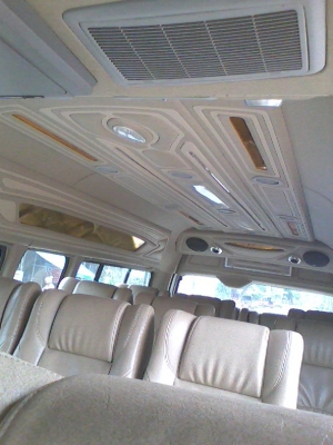 ขายรถตู้ toyota commuter 2.5 หลังคาสูง แต่งหรู ราคาถูกๆ