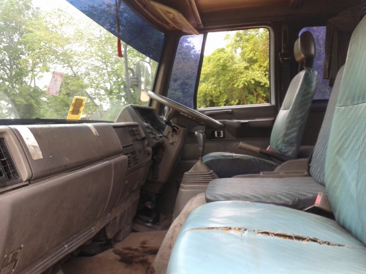 ขายรถ 6 ล้อ ISUZU พื้นเรียบ ( เครื่อง 6BG1 / 175 แรง / FRR 12 LA ) ขายรถ 6 ล้อ ISUZU พื้นเรียบ ( เครื่อง 6BG1 / 175 แรง / FRR 12 LA )