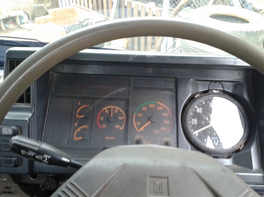 ขายรถ 6 ล้อ ISUZU พื้นเรียบ ( เครื่อง 6BG1 / 175 แรง / FRR 12 LA ) ขายรถ 6 ล้อ ISUZU พื้นเรียบ ( เครื่อง 6BG1 / 175 แรง / FRR 12 LA )