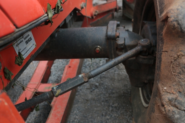 KUBOTA L3608 ชั่วโมงน้อยคุณภาพเยี่ยม พร้อมใบมีดติดตัวรถ พร้อมผาน 4 ตราช้างมือสองเอาไปเลย KUBOTA L3608 ชั่วโมงน้อยคุณภาพเยี่ยม พร้อมใบมีดติดตัวรถ พร้อมผาน 4 ตราช้างมือสองเอาไปเลย