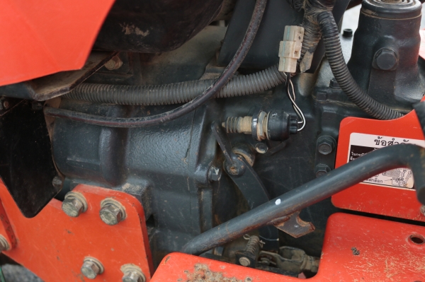 KUBOTA L3608 ชั่วโมงน้อยคุณภาพเยี่ยม พร้อมใบมีดติดตัวรถ พร้อมผาน 4 ตราช้างมือสองเอาไปเลย KUBOTA L3608 ชั่วโมงน้อยคุณภาพเยี่ยม พร้อมใบมีดติดตัวรถ พร้อมผาน 4 ตราช้างมือสองเอาไปเลย