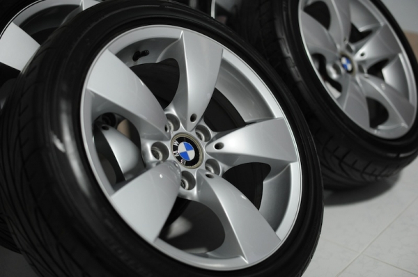 ขายแม็ก BMW E60 ขอบ 17 พร้อมยาง