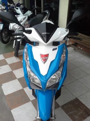 ของดีราคาถูก Honda Click 125i tune up สีน้ำเงินขาว ปี 2556 รุ่นใหม่ล่าสุด ของดีราคาถูก Honda Click 125i tune up สีน้ำเงินขาว ปี 2556 รุ่นใหม่ล่าสุด