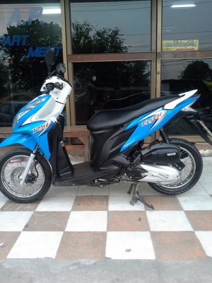 ของดีราคาถูก Honda Click 125i tune up สีน้ำเงินขาว ปี 2556 รุ่นใหม่ล่าสุด ของดีราคาถูก Honda Click 125i tune up สีน้ำเงินขาว ปี 2556 รุ่นใหม่ล่าสุด
