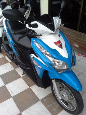 ของดีราคาถูก Honda Click 125i tune up สีน้ำเงินขาว ปี 2556 รุ่นใหม่ล่าสุด ของดีราคาถูก Honda Click 125i tune up สีน้ำเงินขาว ปี 2556 รุ่นใหม่ล่าสุด