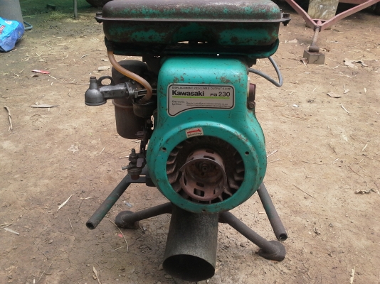 ขาย เครื่องสูบน้ำ 8&times;5 พร้อมเครื่อง 6แรง  สภาพดี พร้อมใช้งาน 5500