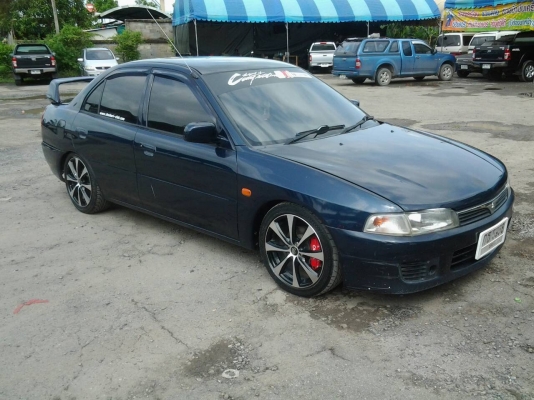 lancer ท้ายเบ้นท์ เกียร์ออโต ตัวท้อป รถสวย สภาพดี มีเครื่องเสียงชุดใหญ่