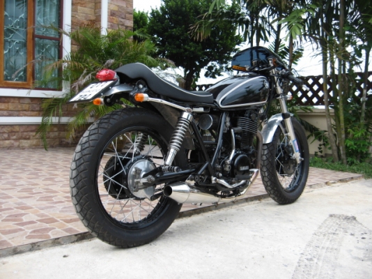 ขาย yamaha sr400 cafe ปี 98 พร้อมทะเบียน 119,000-