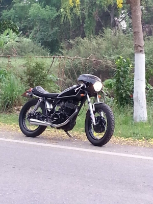 ขาย yamaha sr400 cafe ปี 98 พร้อมทะเบียน 119,000-