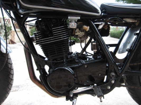 ขาย yamaha sr400 cafe ปี 98 พร้อมทะเบียน 119,000-