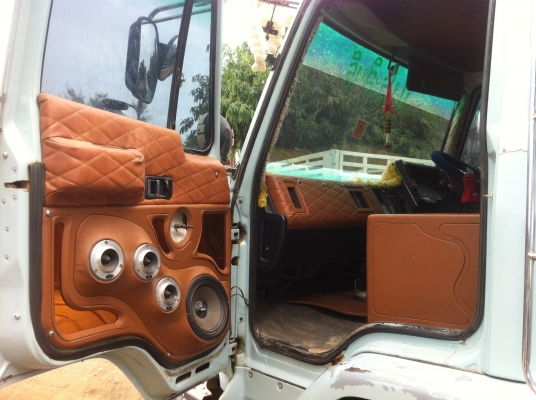 ขาย 195 นางฟ้าแท้ ลดเหลือ 950,000