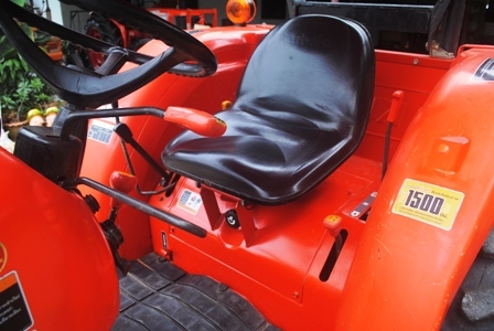 ขายรถไถ Kubota L 4708 (4WD) พร้อมดันหน้าและผาน5 ตราช้าง ขายรถไถ Kubota L 4708 (4WD) พร้อมดันหน้าและผาน5 ตราช้าง