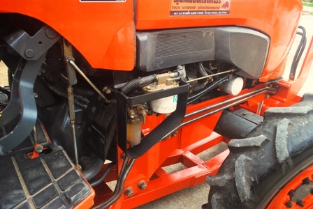 ขายรถไถ Kubota L 4708 (4WD) พร้อมดันหน้าและผาน5 ตราช้าง