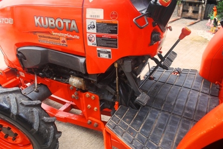 ขายรถไถ Kubota L 4708 (4WD) พร้อมดันหน้าและผาน5 ตราช้าง ขายรถไถ Kubota L 4708 (4WD) พร้อมดันหน้าและผาน5 ตราช้าง