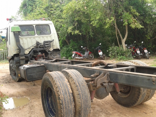 ขายรถ 6 ล้อ HINO FD 176 B / เครื่อง HO7C 185 แรง ยาว 6 เมตร กะบะคอก ขายรถ 6 ล้อ HINO FD 176 B / เครื่อง HO7C 185 แรง ยาว 6 เมตร กะบะคอก