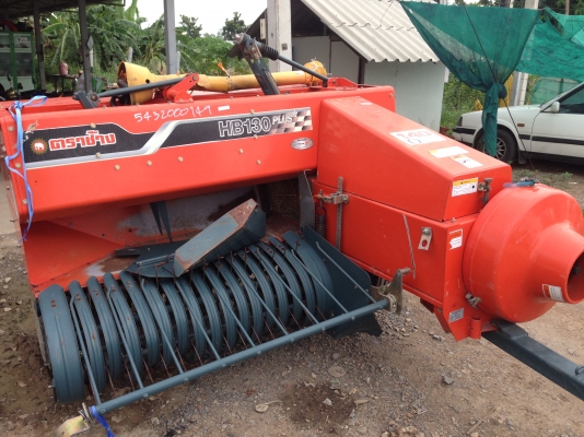 เครื่องอัดฟาง คูโบต้า HB 130 PLUS