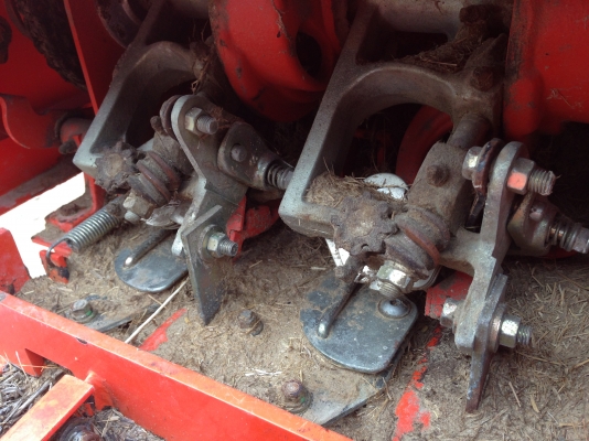 เครื่องอัดฟาง คูโบต้า HB 130 PLUS