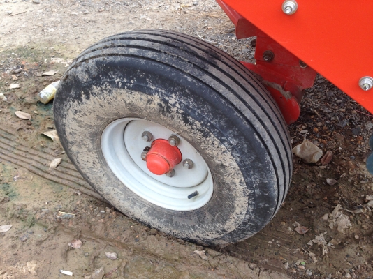 เครื่องอัดฟาง คูโบต้า HB 130 PLUS