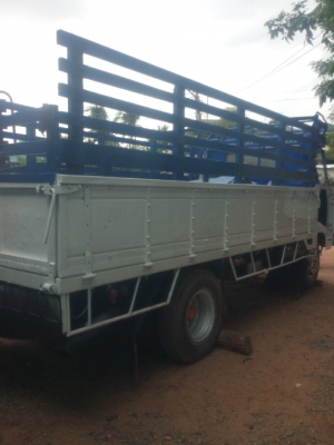 รถหกล้อ hino km310 เครื่องdm100พร้อมคอกยาว4.3ทะเบียนครบ รถหกล้อ hino km310 เครื่องdm100พร้อมคอกยาว4.3ทะเบียนครบ