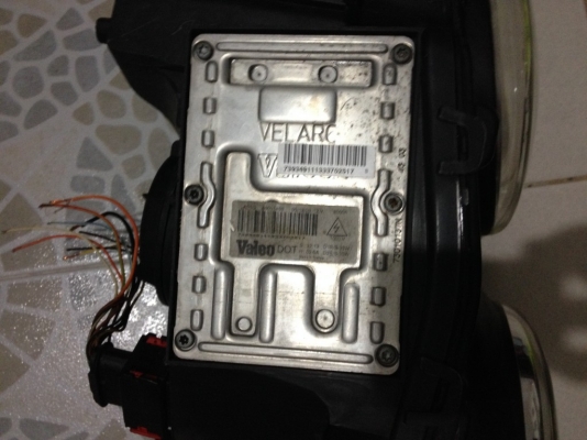 ไฟหน้าจากัวร์ X TYPEซีน่อนแท้โรงงานเก่าญี่ปุ่นสภาพสวย