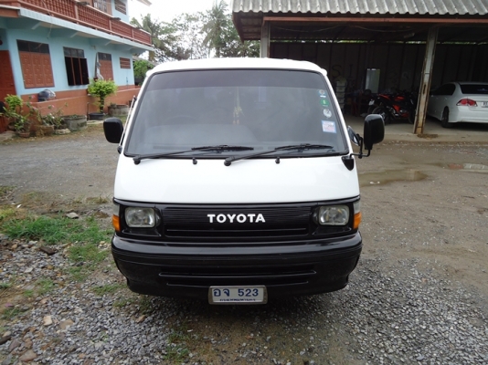 รถตู้  Toyota  hiace  เครื่องดี  เดิม โรงงาน ขับดี ประหยัด  สีสวย ยางดี  หน้า เดิม หลังเดิม