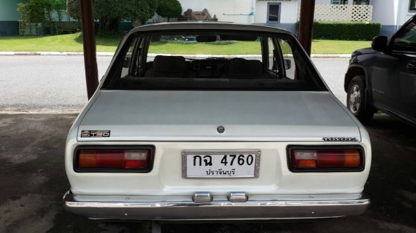 TOYOTA KE 30  1979  เดิมๆ สีขาวมุก 35 ปีแล้วครับ