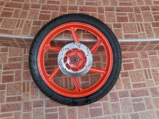 ขายล้อแม็กหลัง NSR150rr พร้อมจารดุมสเตอร์ยางขอบ 18 ใช้ได้อีกนาน ขาย 650 บาท