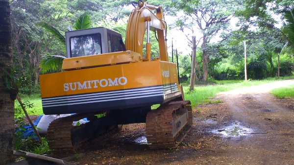 รถแบคโฮ SUMITOMO S2650 F2 คอนโทรลสั้น รถใช้งานดี มีเอกสารอินวอยล์ ราคาต่อรองได้.