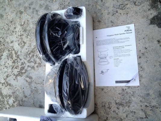 ลำโพงยี่ห้อ Focal แยกชิ้น  ขนาด 6.5 นิ้ว