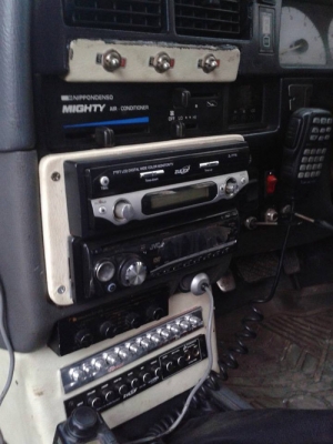 ขายเครื่องเสียงติดรถยนต์ชุดใหญ่ พร้อมถอด ติดกะบะไมตี้X