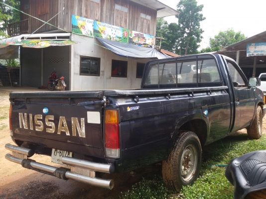 นิสสันฝาขาว ถูกๆ 59000