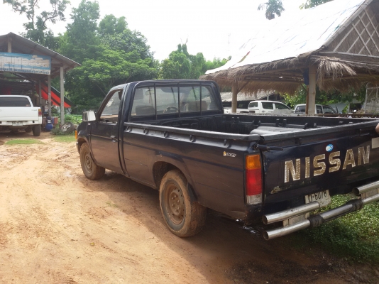 นิสสันฝาขาว ถูกๆ 59000