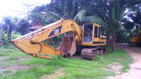 รถแบคโฮ CAT E200 B ช่วงล่างสวยเต็มร้อย