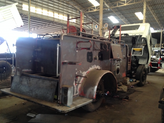 ขายรถดับเพลิง MITSUBISHI FUSO เครื่อง 6D16  กำลังเก็บงานครับ